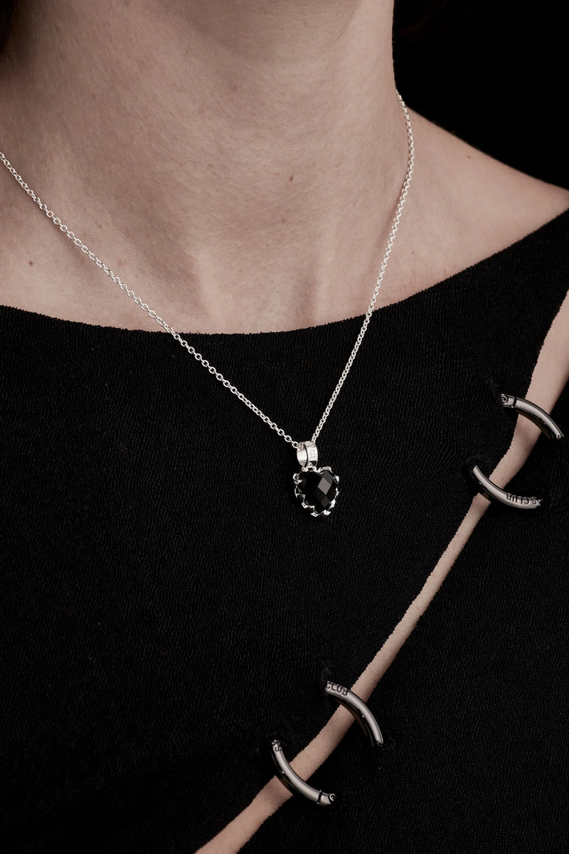 Love Claw Necklace-Onyx