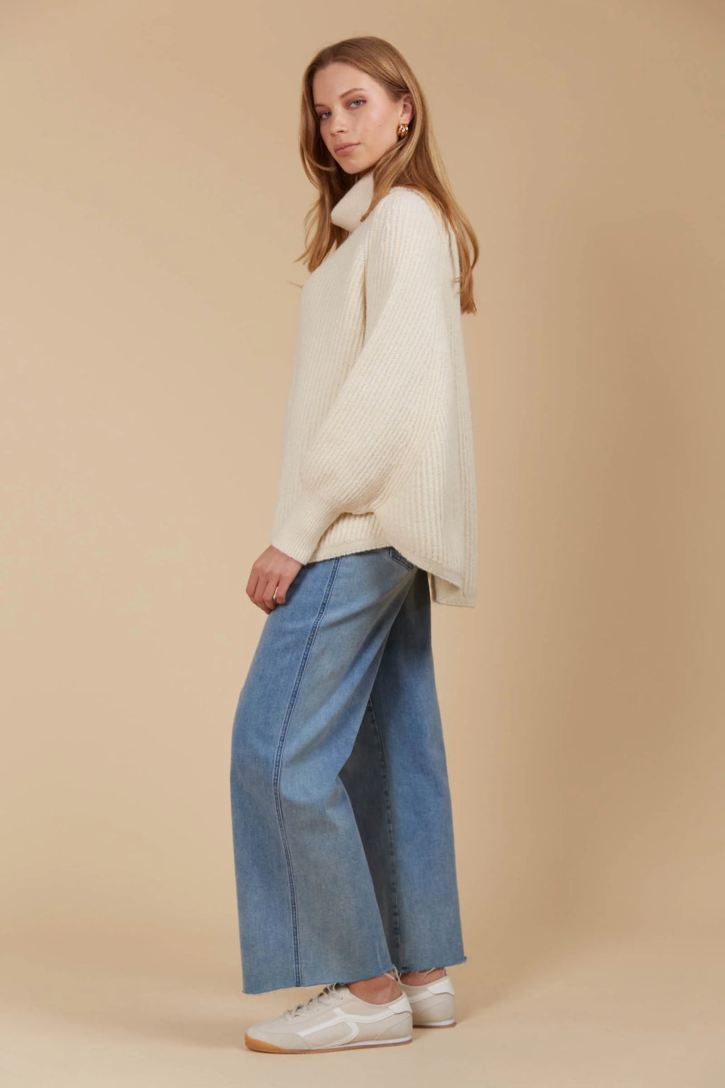 Miru Poncho