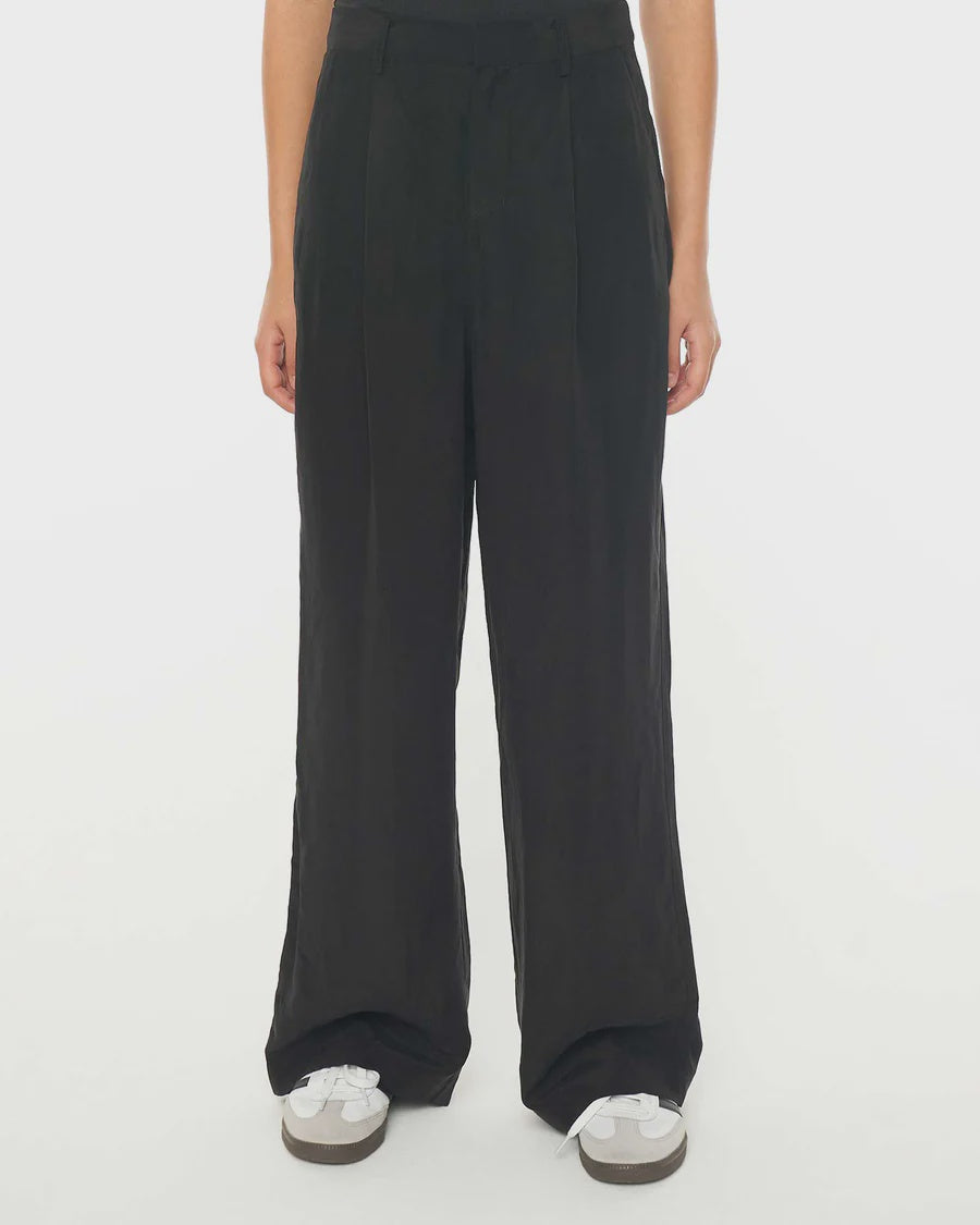 Alix Frankie Pleat Pant - Black