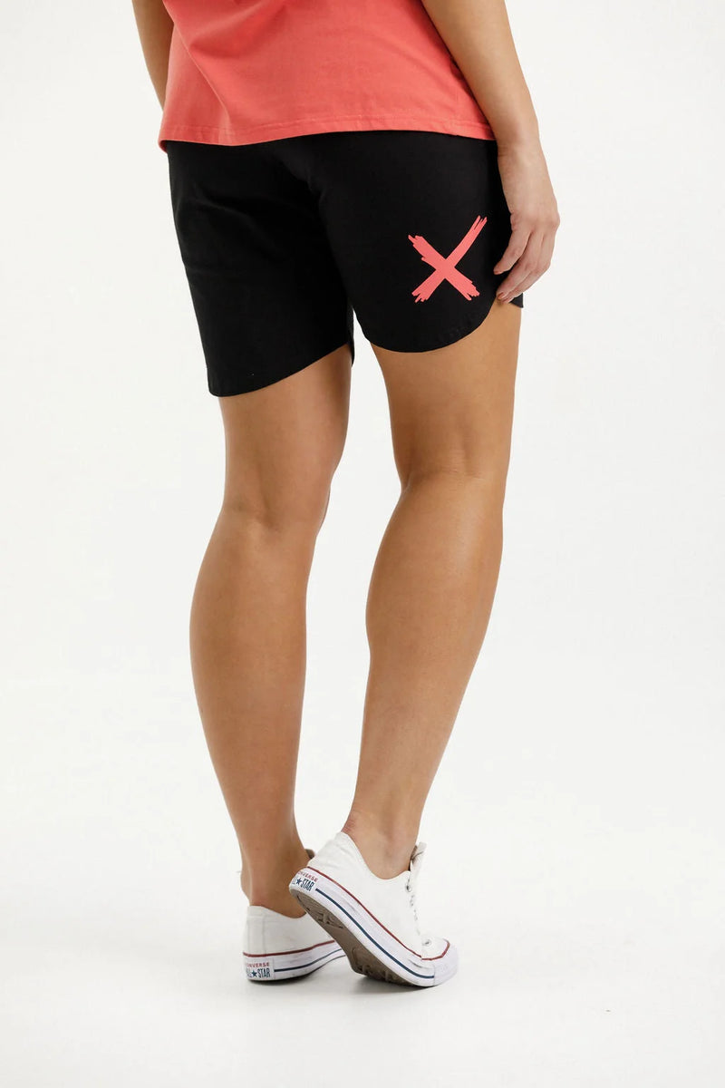 Apartment Shorts Black with Berry